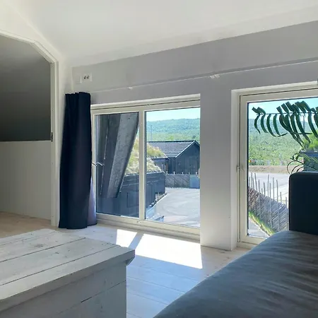 Ferienhaus Cozy Architect-designed With River View